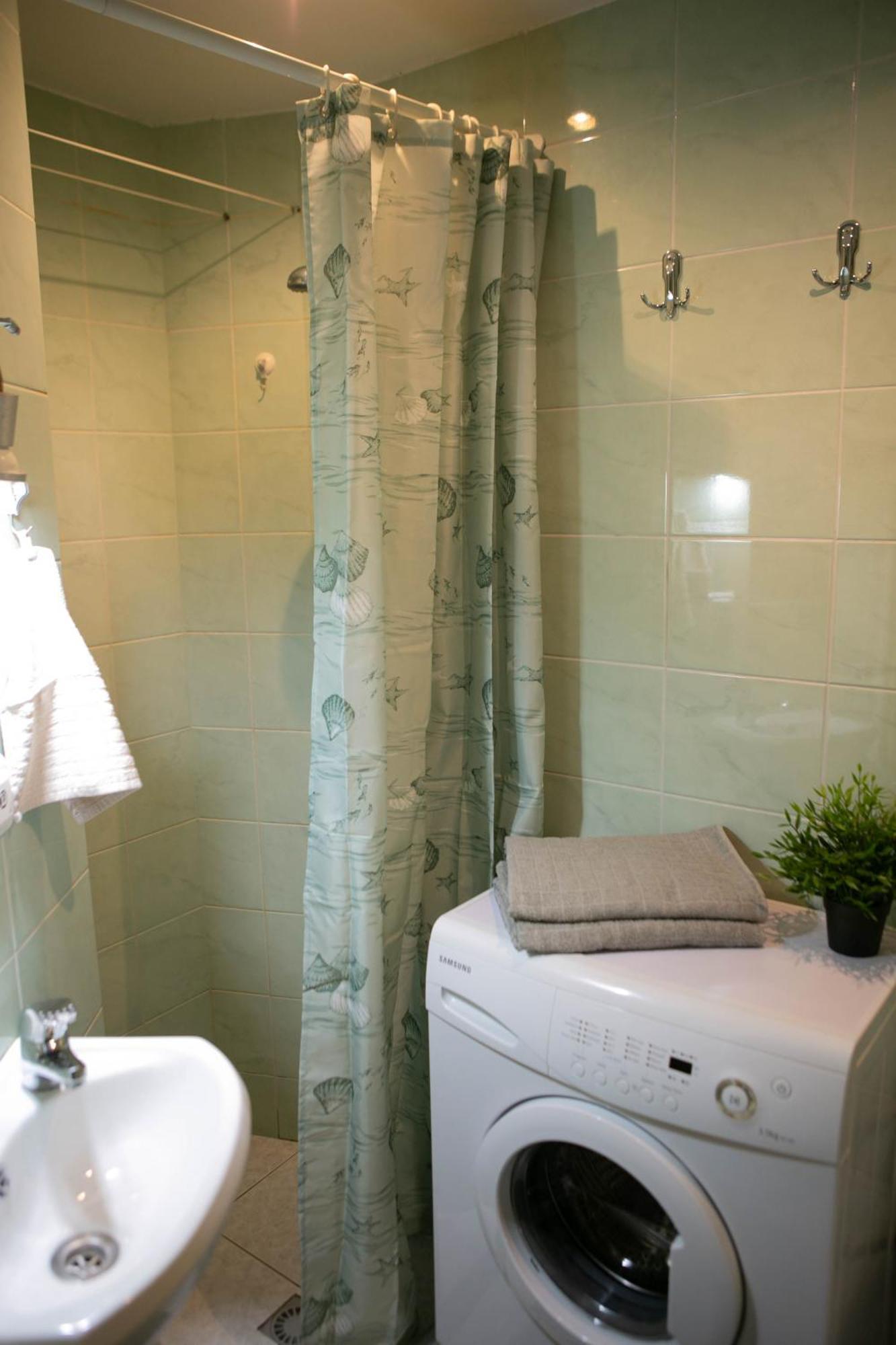 Center Of City Apartments, Bus Station 1Min, Airport 5 Min Talin Exterior foto