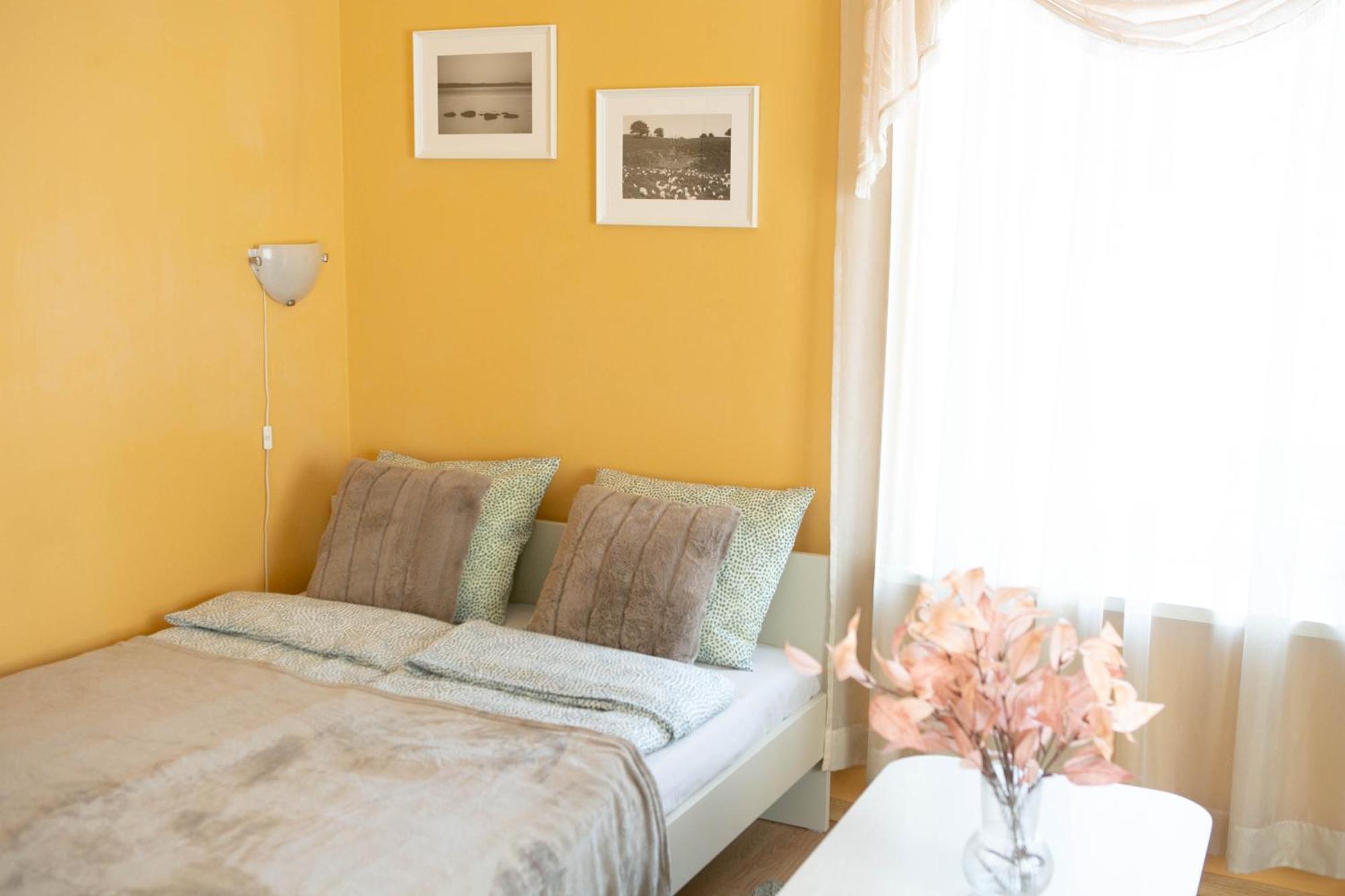Center Of City Apartments, Bus Station 1Min, Airport 5 Min Talin Exterior foto